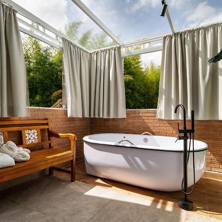 Campos do Jordão Casa Sabor Chocolate Bed & Breakfast エクステリア 写真